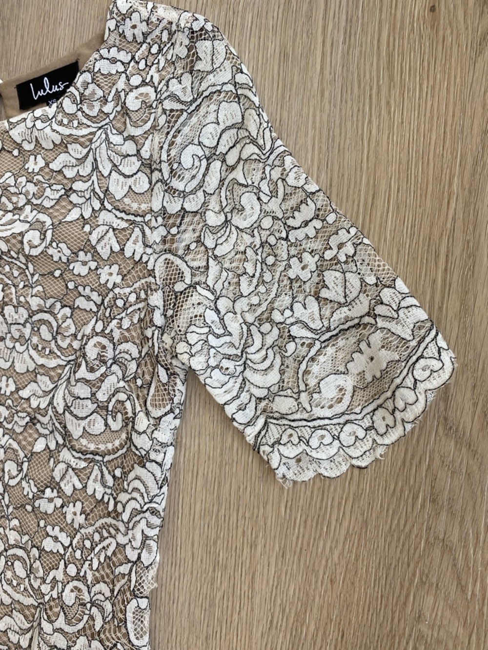 Lulus Lace Mini Dress XS Beige Nude Lined Short Sleeve Floral Scalloped Hem - Picture 4 of 13